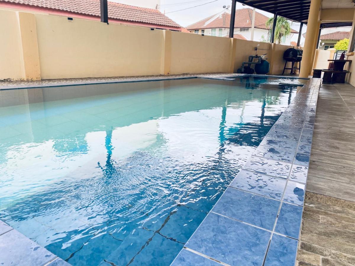 Casa Drezqi Homestay Melaka Private Pool Екстериор снимка