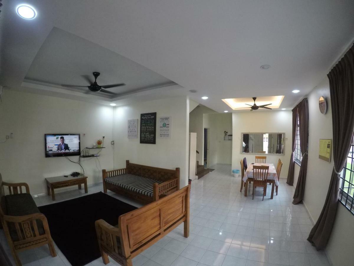 Casa Drezqi Homestay Melaka Private Pool Екстериор снимка